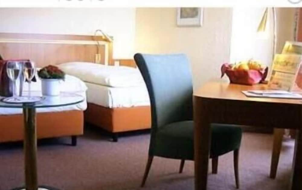Ringhotel Parkhotel Witten 9/25