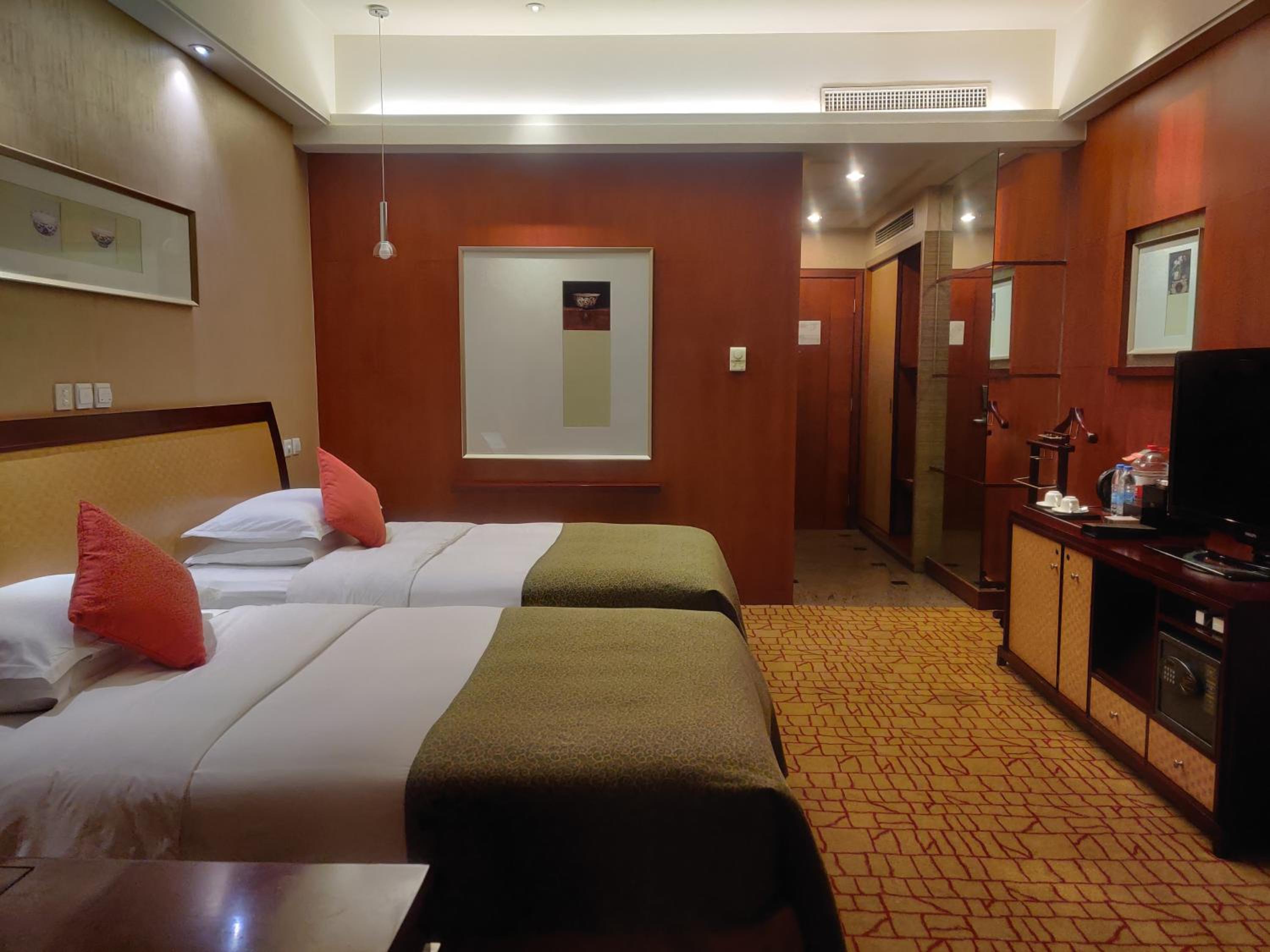 Empark Grand 13/55