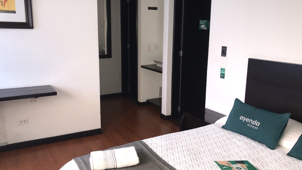 Ayenda 1043 Apartahotel Kafir 54/59