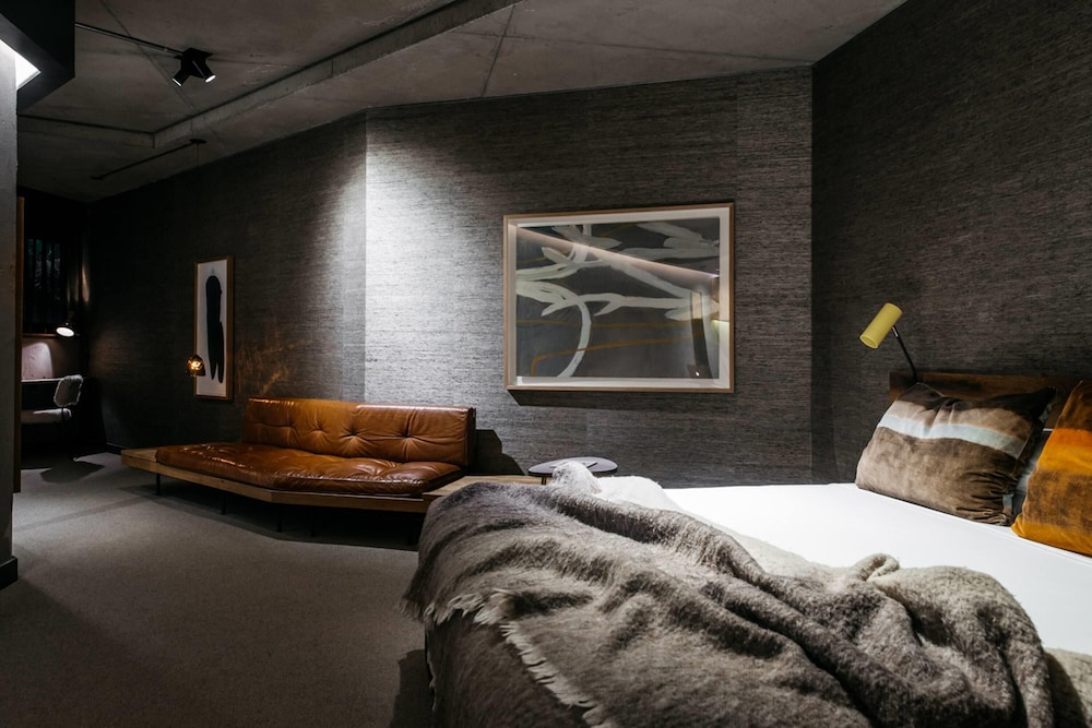 Ovolo Canberra, a Wyndham Hotel 14/50