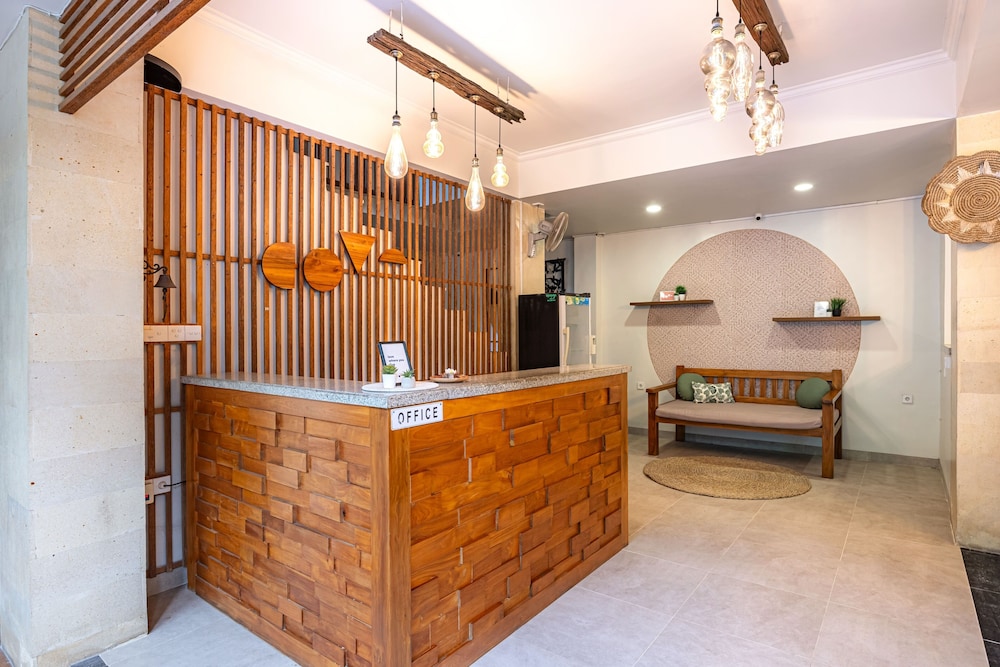 Asanaya Suite 2/20