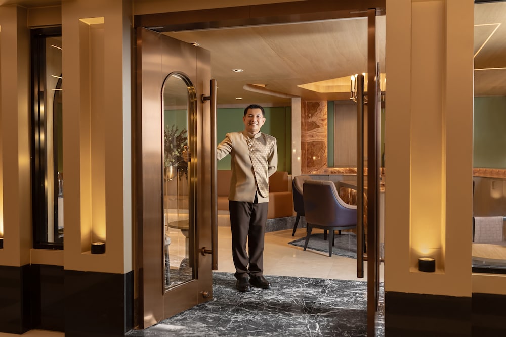 Court Wing Hotel Sukhumvit Bangkok 29/54