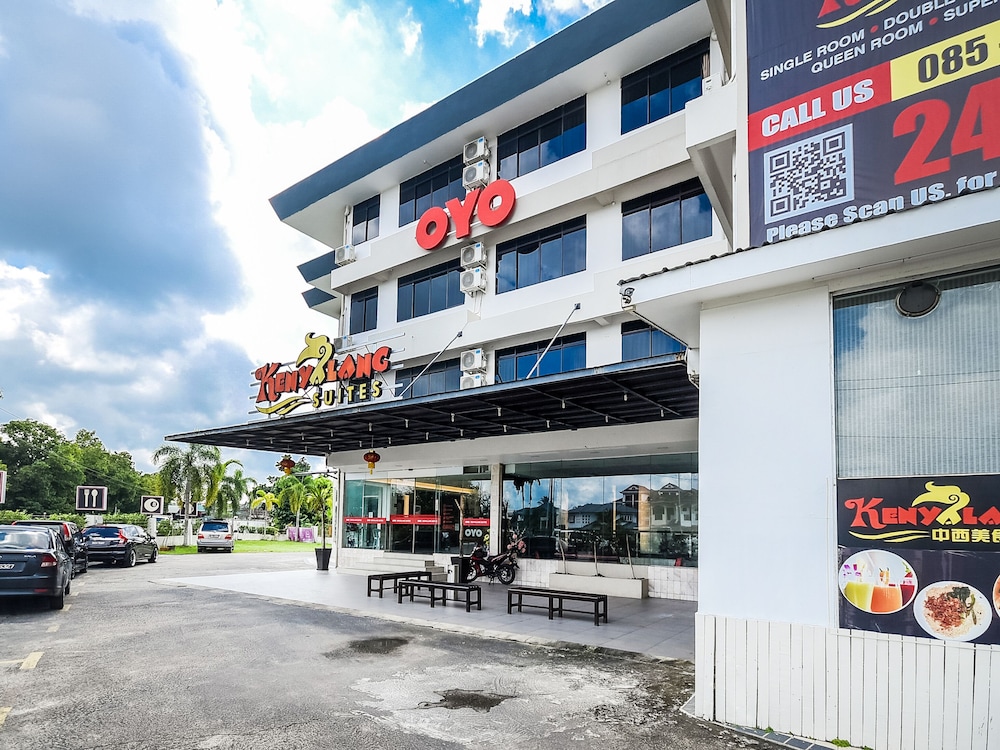 Super Oyo 1148 Kenyalang Suite 19/20