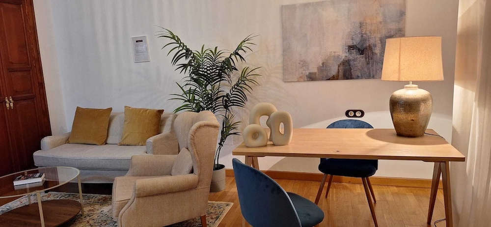 Casa Miraflores by Urban Living 24/36