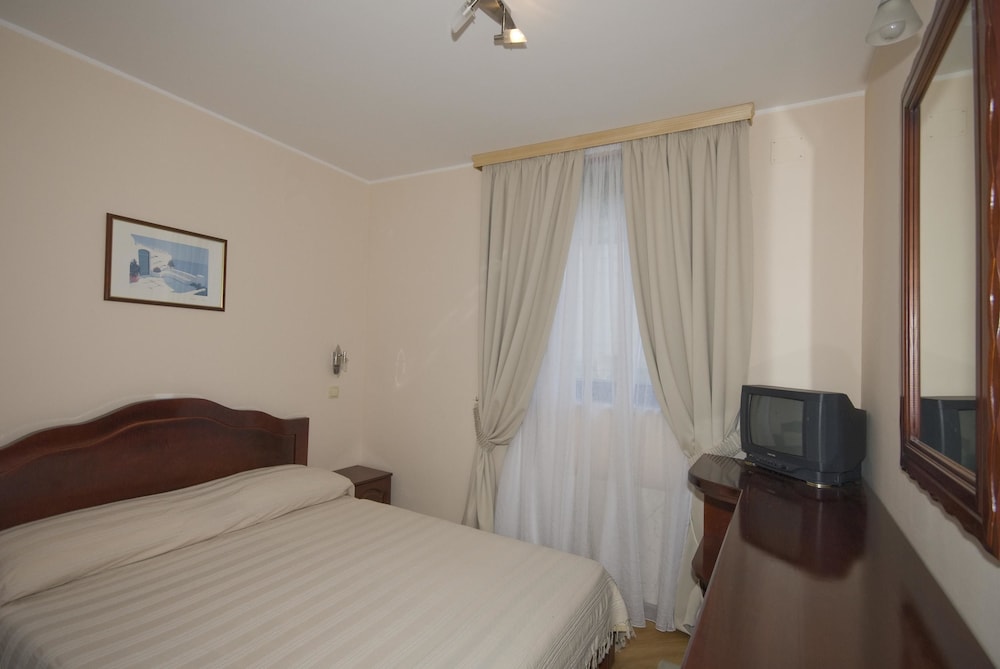 Villa Roses Apartments & Wellness 7/50