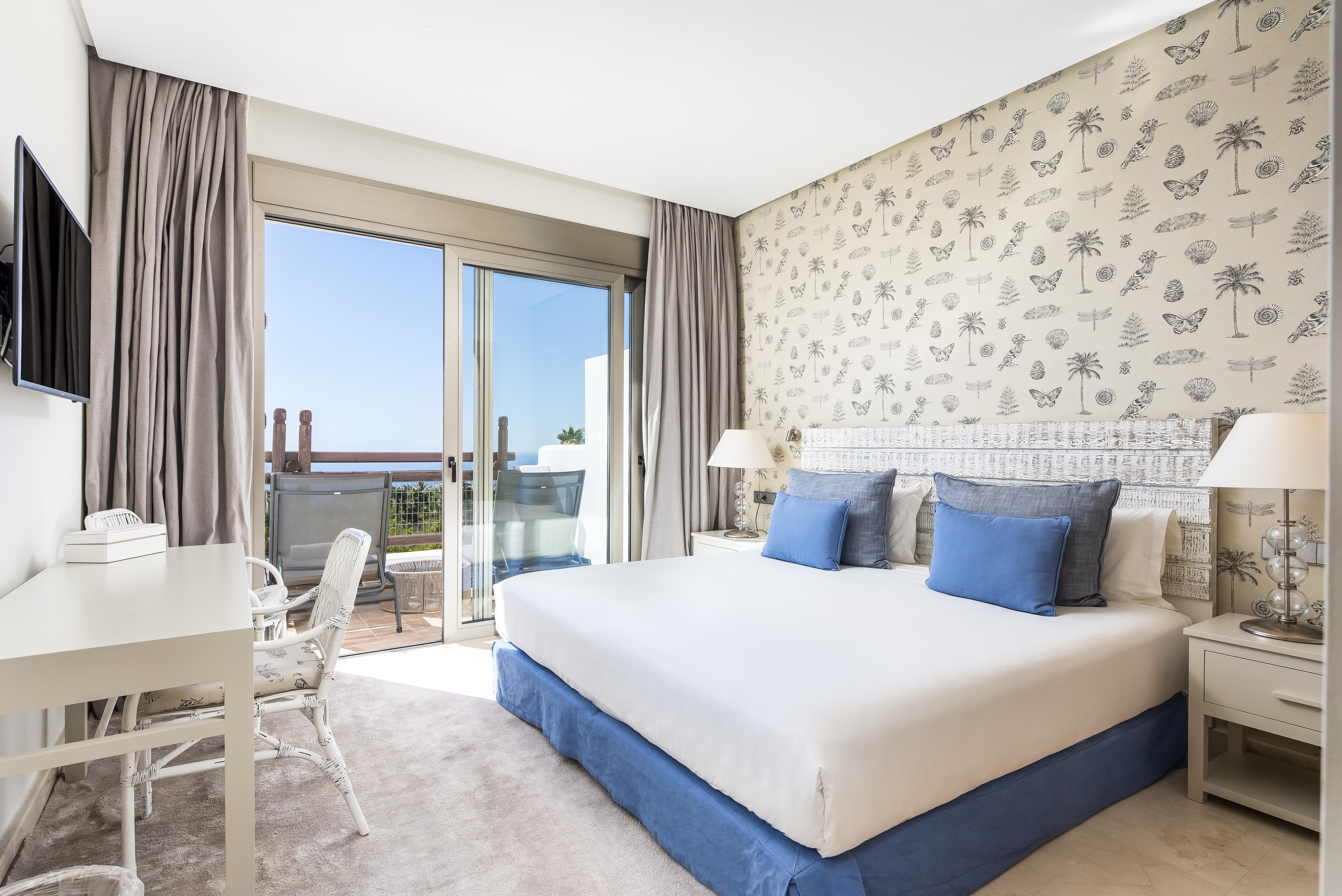 1 Bedroom, Suite, Partial Sea View, Balcony or Terrace
