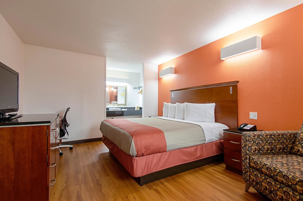 Motel6 Alma, AR 24/60