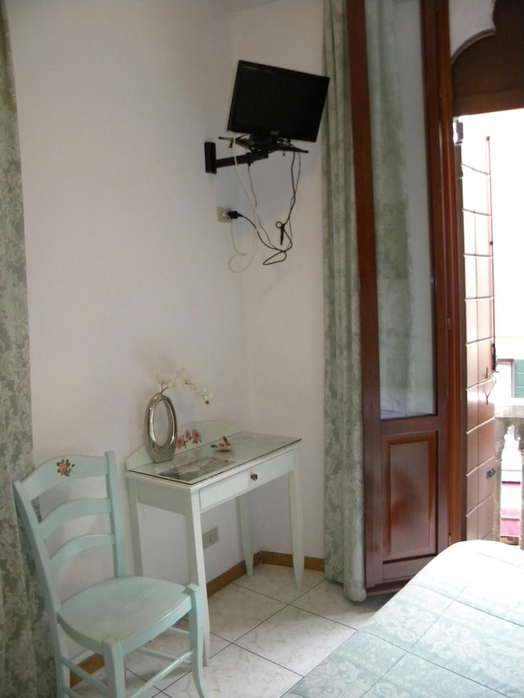 Hotel Adua 24/62