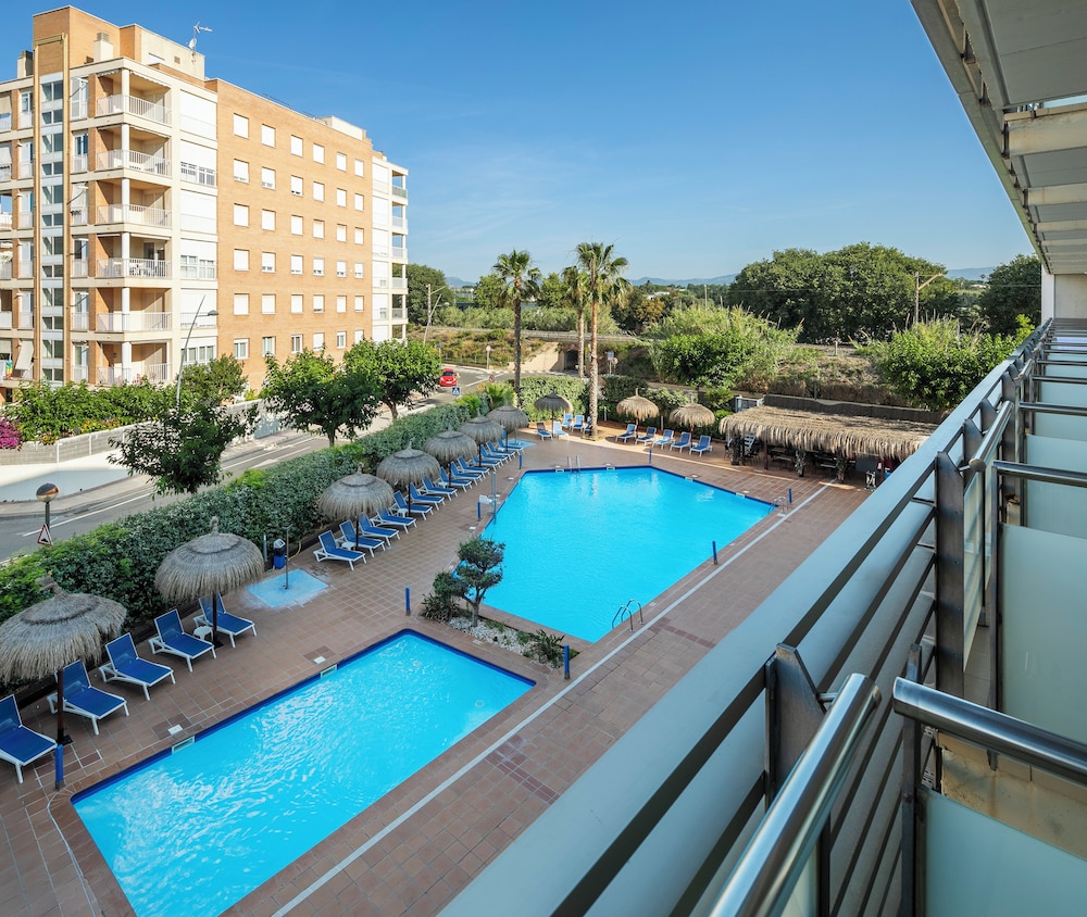 Sol Port Cambrils (ex Tryp Port Cambrils) 70/72