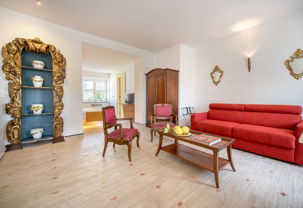 Don Antonino Relais Hotel 46/71