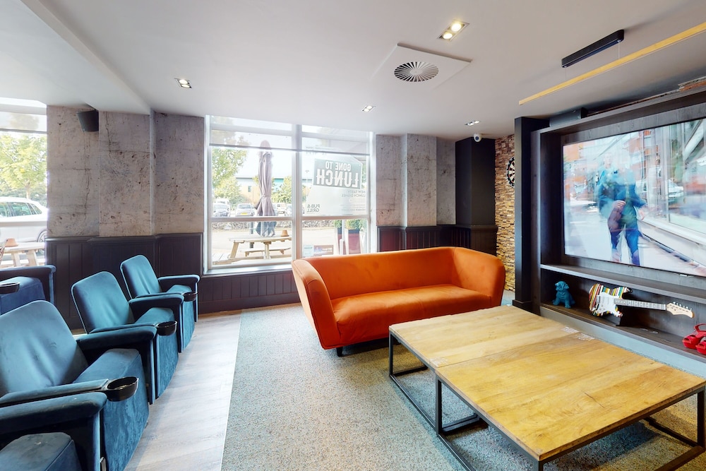 Village Hotel Hull 42/61