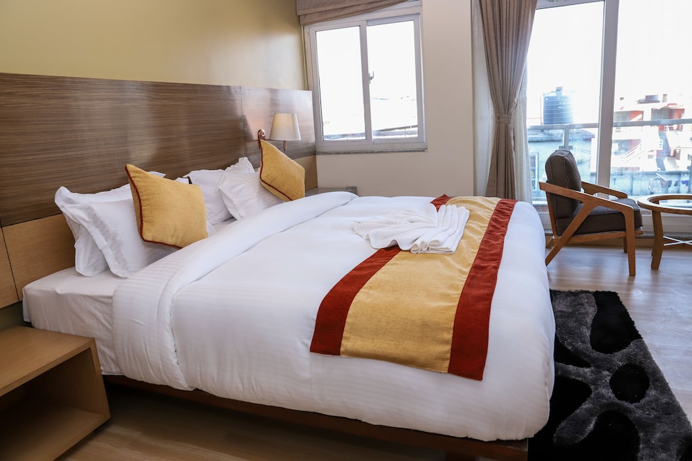 Retro Hotel And Spa 10/28