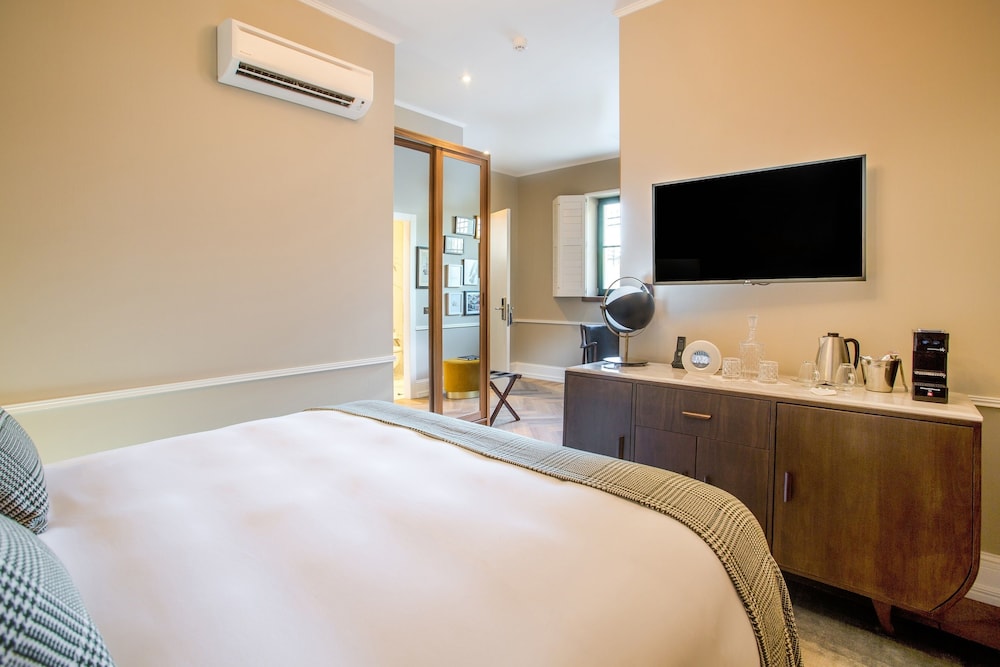Brown Beach House Design Hotel 17/75