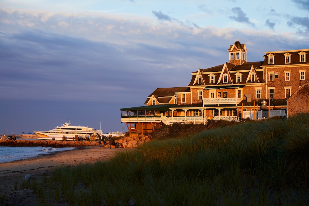 Block Island Beach House 6/50