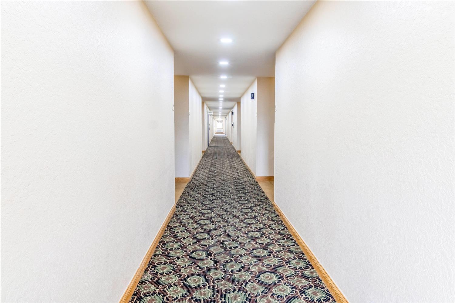 Super 8 by Wyndham Uniontown PA 28/29