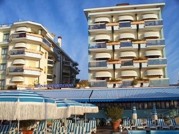Monaco Quisisana 4/28