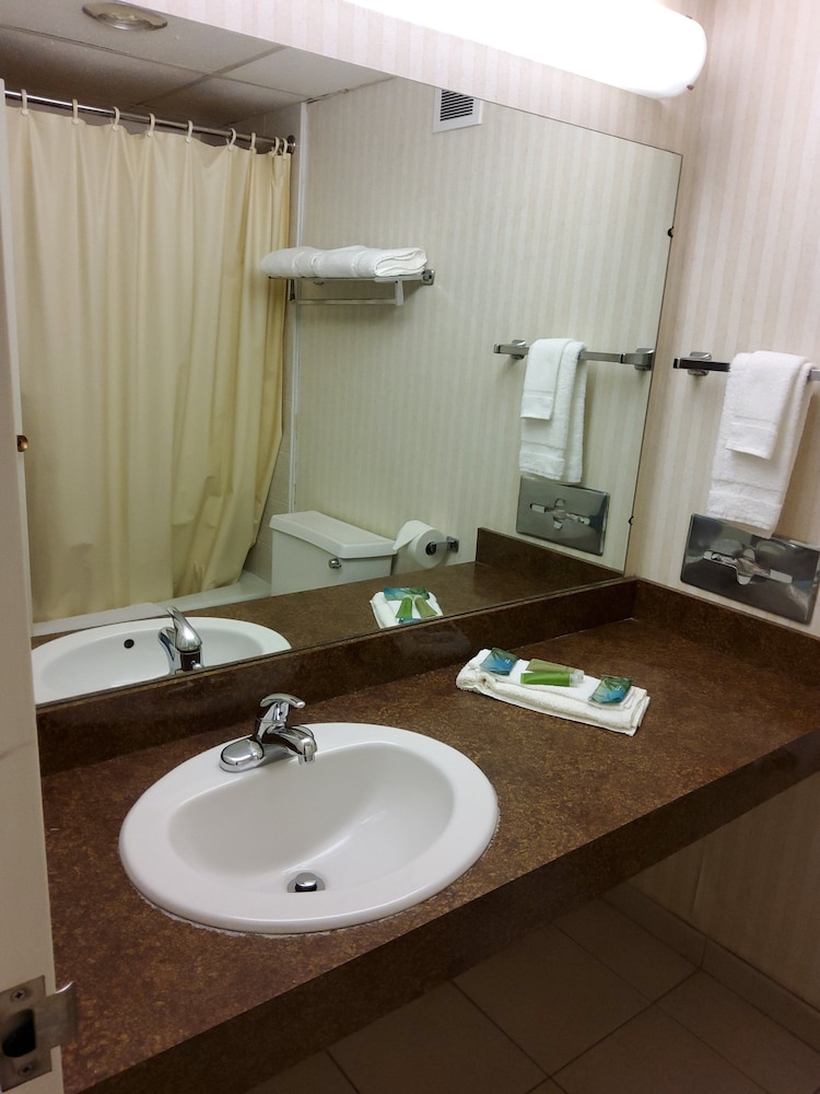 Klopfenstein Inn and Suites 29/34