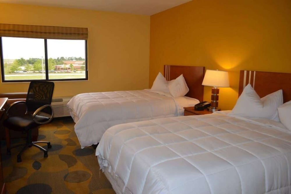 ROOM, 2 DOUBLE BEDS