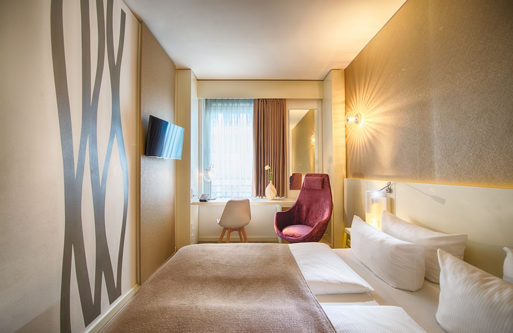 LEONARDO HOTEL BERLIN MITTE 26/56