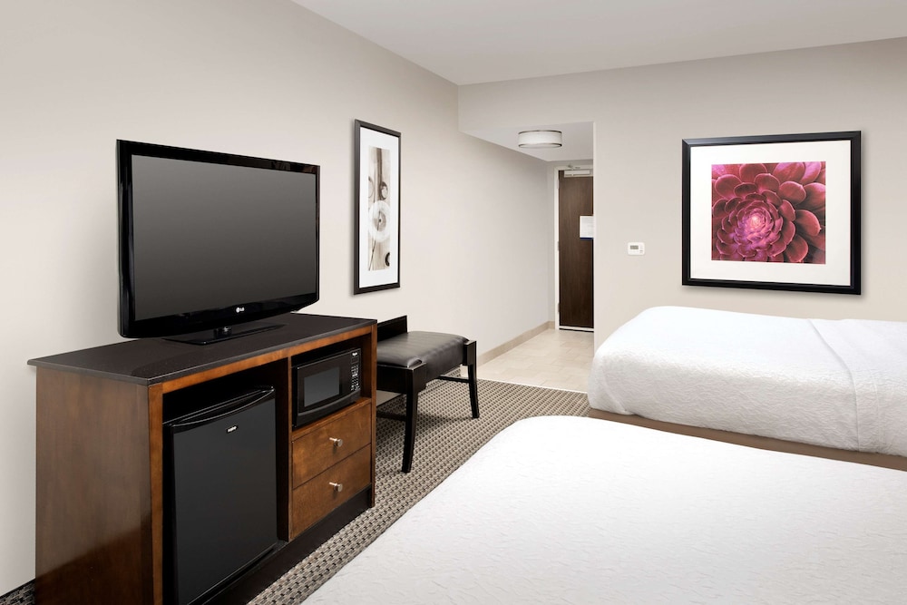 Hampton Inn and Suites Tupelo Barnes Crossing 18/50