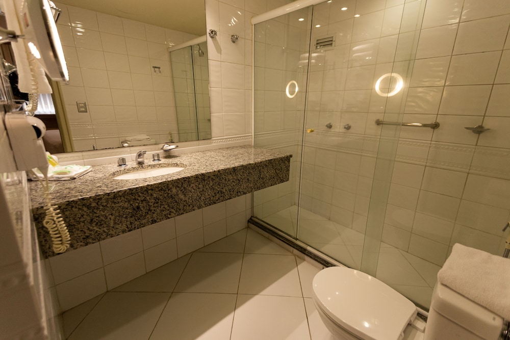 Master Porto Alegre (ex. Holiday Inn Porto Alegre) 65/69