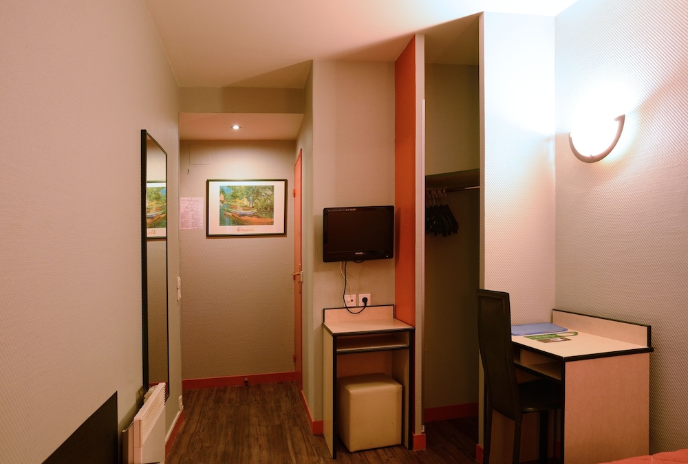 HOTEL PIERRE NICOLE 50/53
