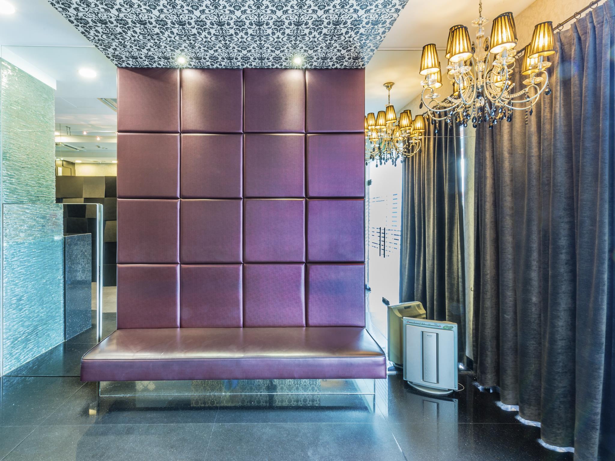 Hotel 81 Kovan 9/27