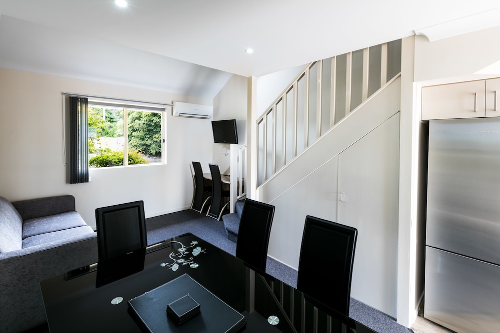 Dolphin Shores Jervis Bay 40/55