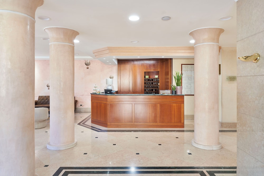 Hotel Cyrano 7/50