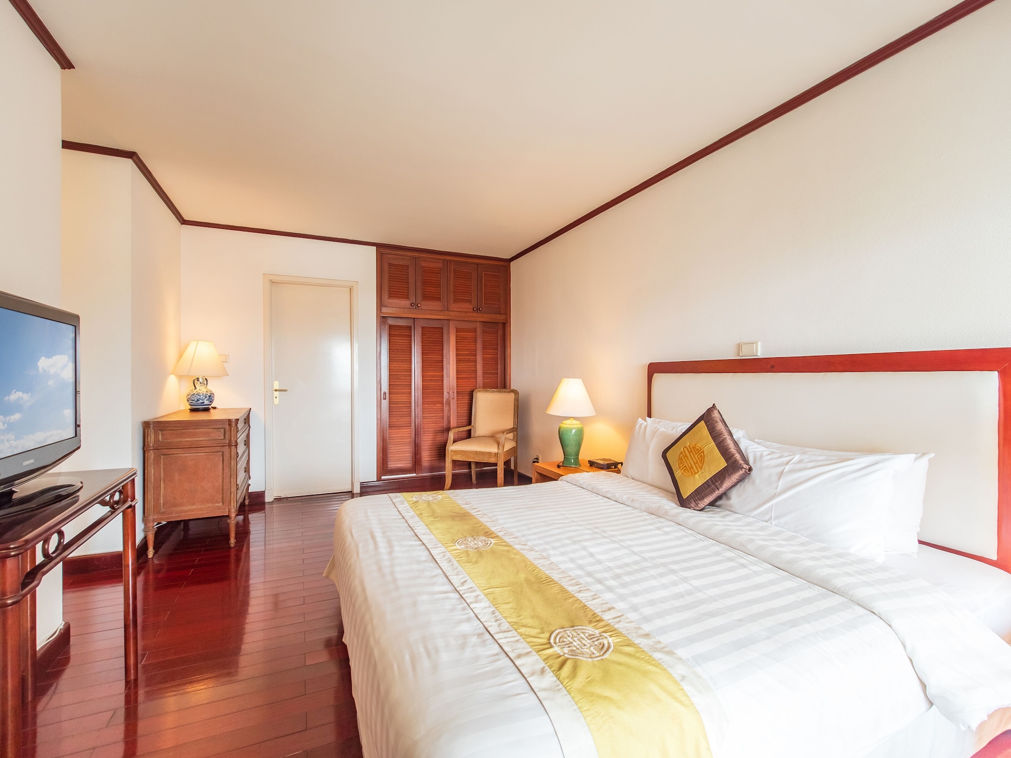 4 Bedrooms, Suite, 1 Single and 3 Double Beds، Saigon Domaine Luxury Residences 2/10