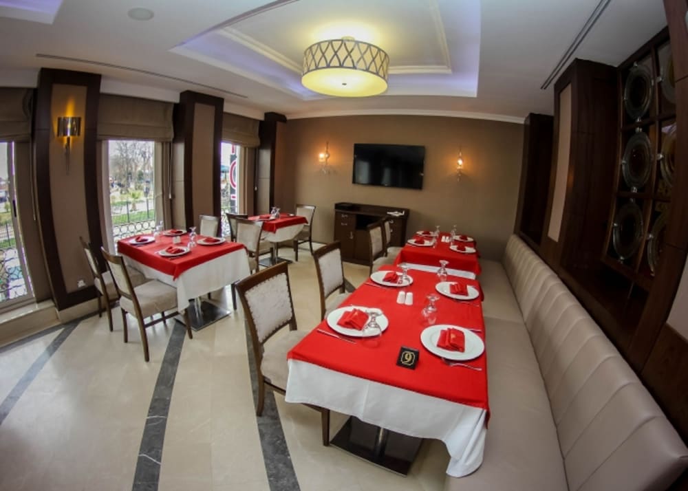 Hotel Tadj El Mouada 41/49
