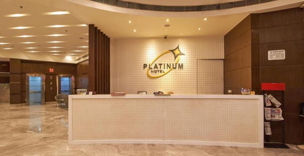 Platinum Hotel 7/43