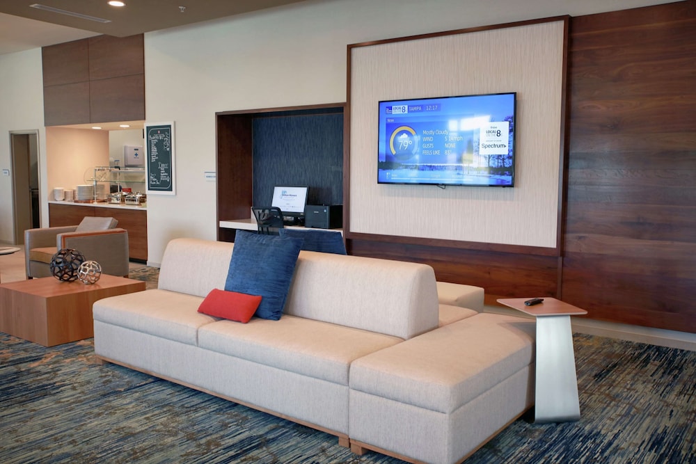 Hilton Garden Inn Tampa-Wesley Chapel 40/59