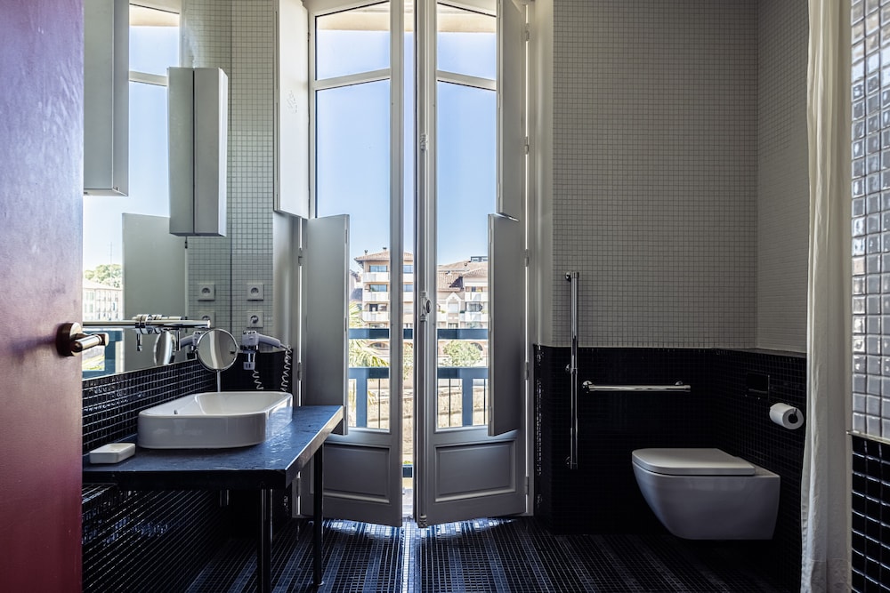 VILLA MIRASOL 38/41