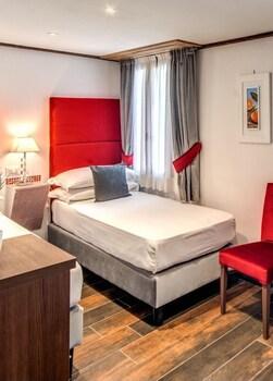 Room, Single