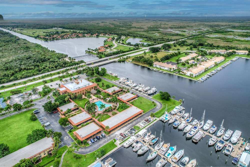 Port of the Islands Everglades Adventure Resort 13/79