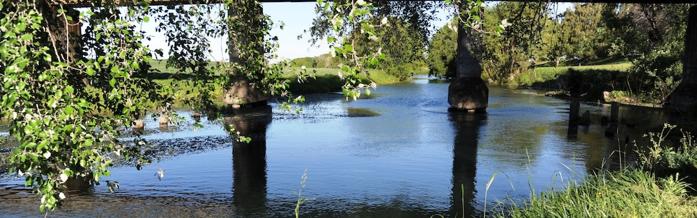 Blenheim TOP 10 Holiday Park 55/56