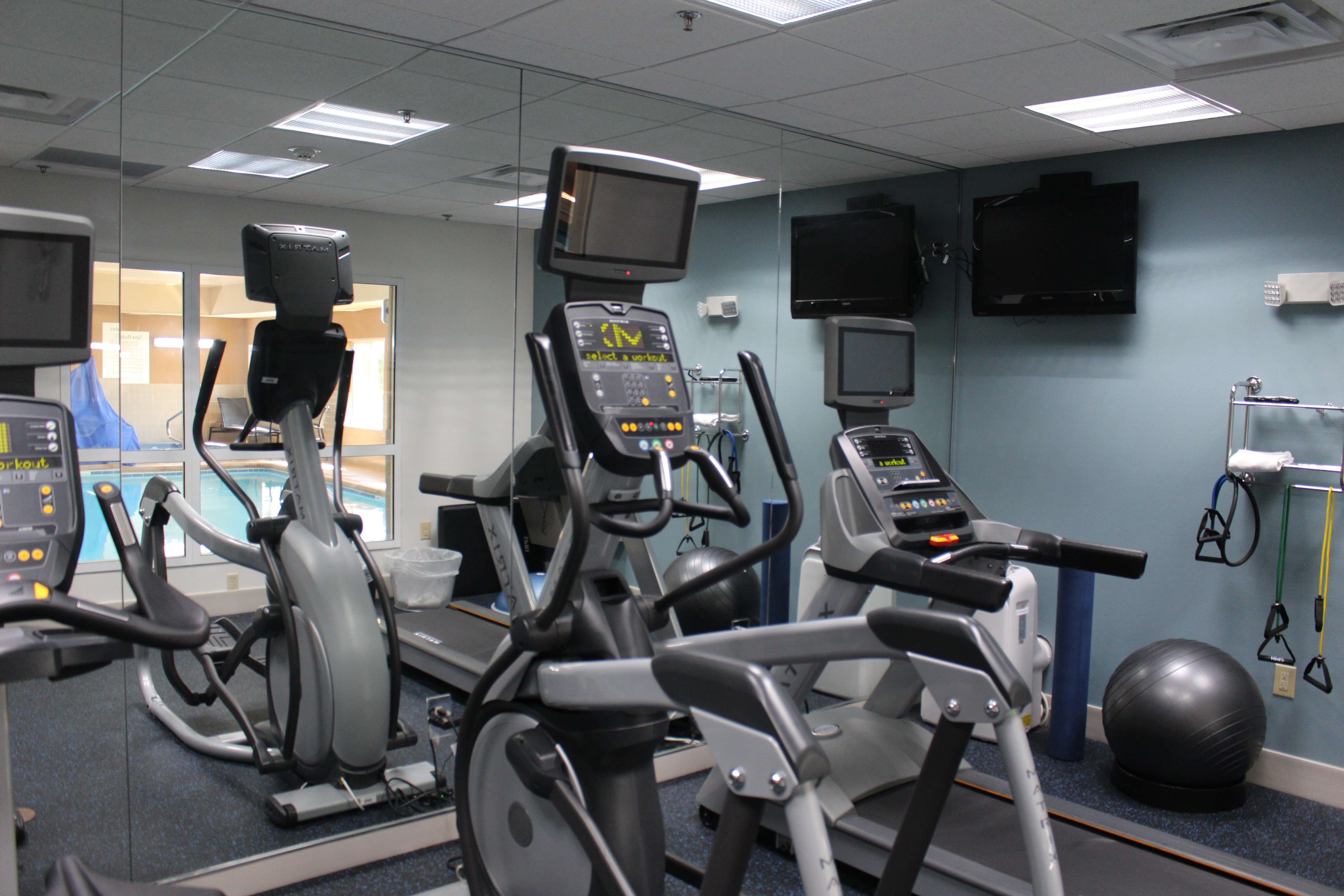 Holiday Inn Express Hotel And Suites Sedalia 49/60
