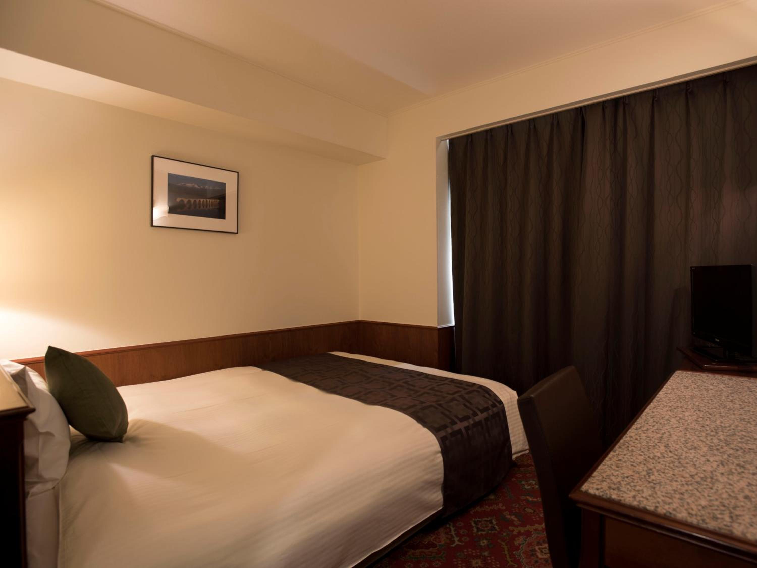 Room, Single