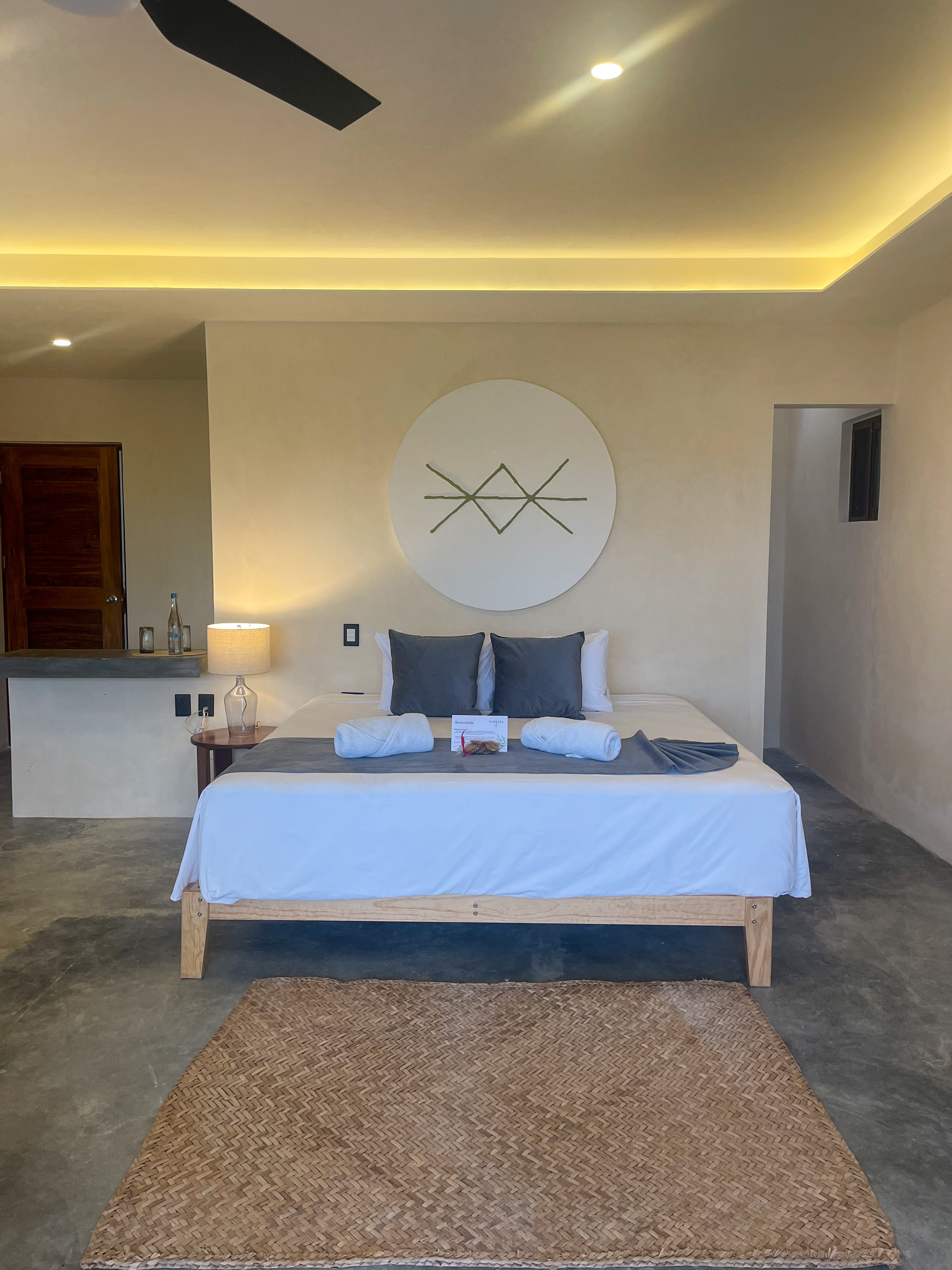 Deluxe, Studio, King Bed