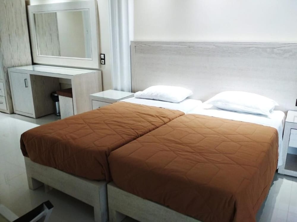 Hotel Mariana Laganas 12/34