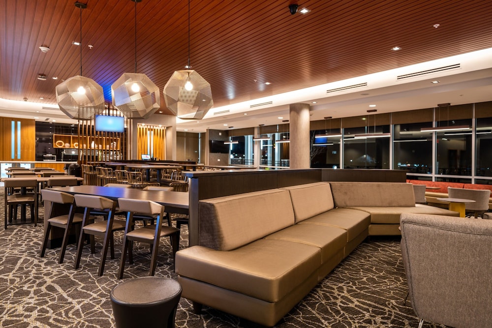 SpringHill Suites by Marriott Kenosha 34/49