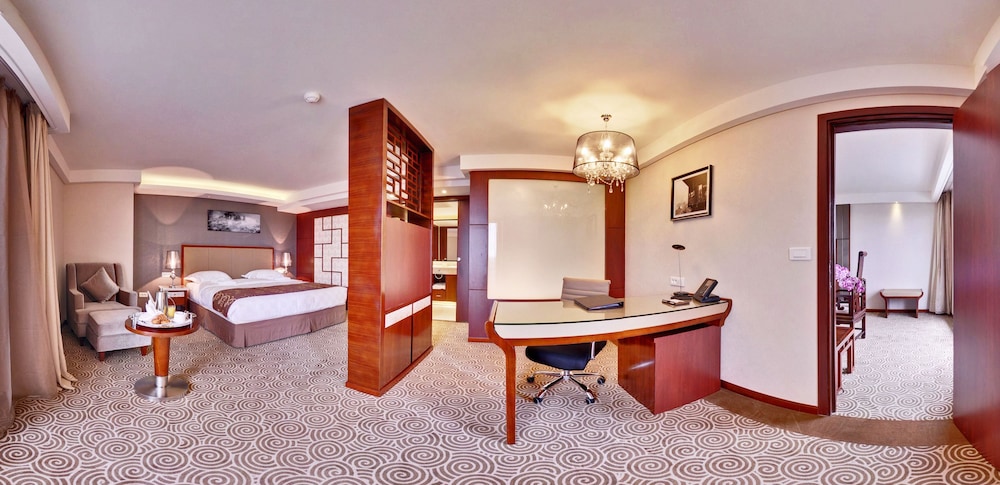HUATIAN CHINAGORA HOTEL 47/63