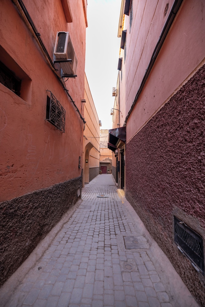 Riad Saba 61/64