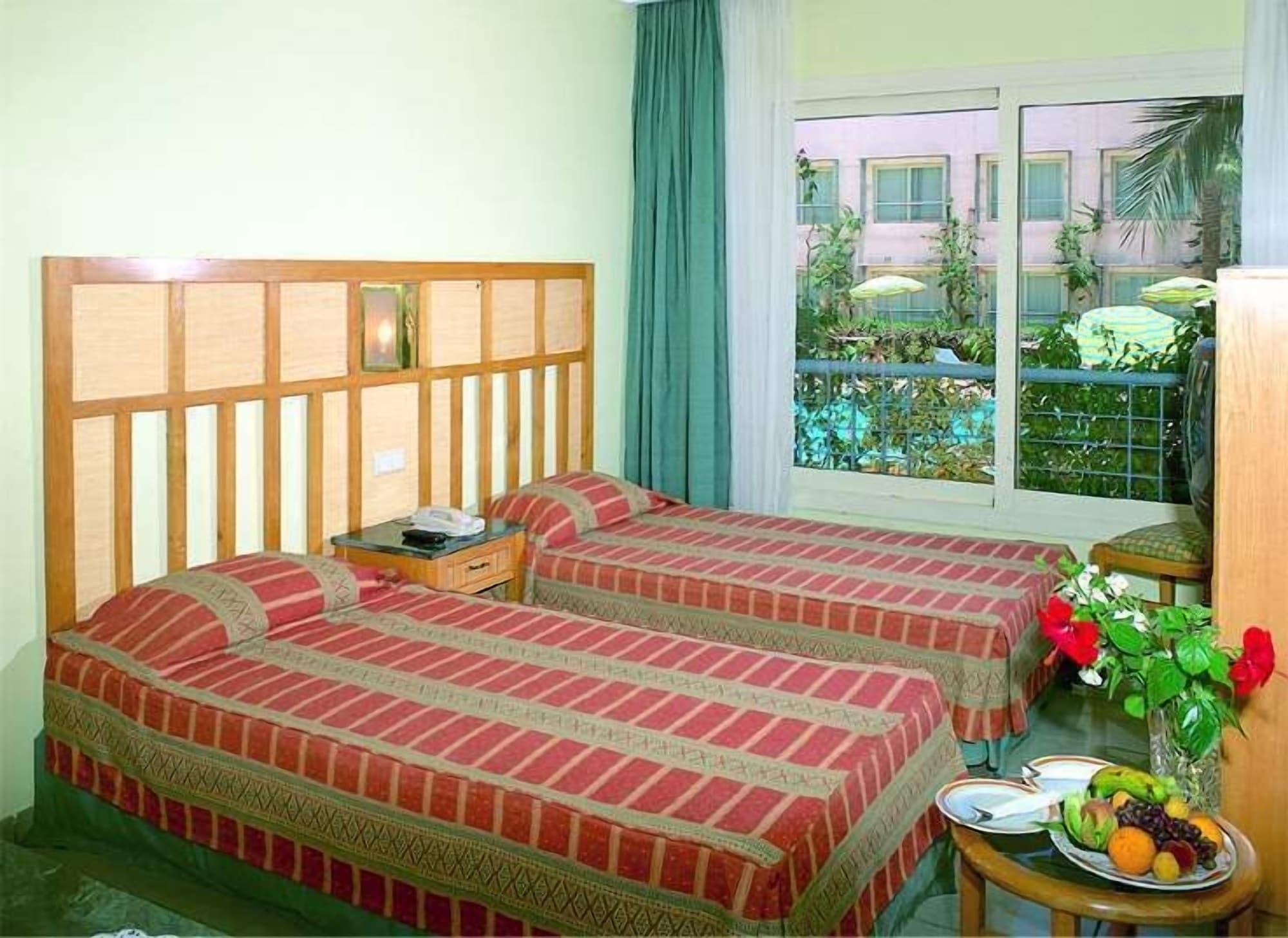 Sea Garden Hotel 22/42