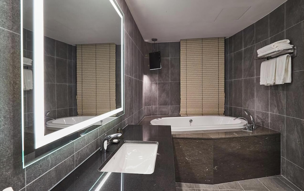 Premium, Double Bed, Sauna، Partyz Hotel 10/10
