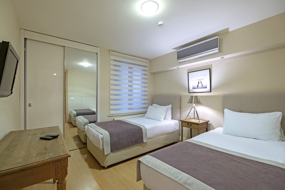 2 BEDROOMS, SUPERIOR, APARTMENT