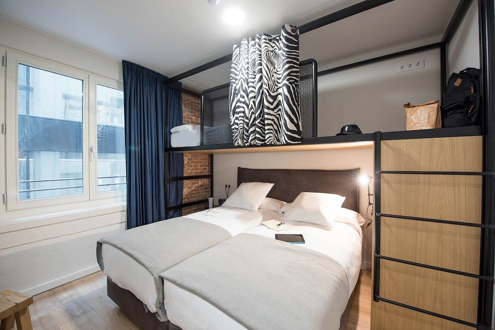 ECONOMY, DOUBLE BED