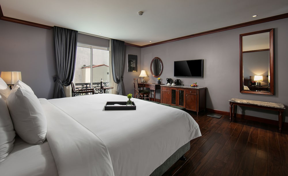 Majesty, Suite, Queen Bed