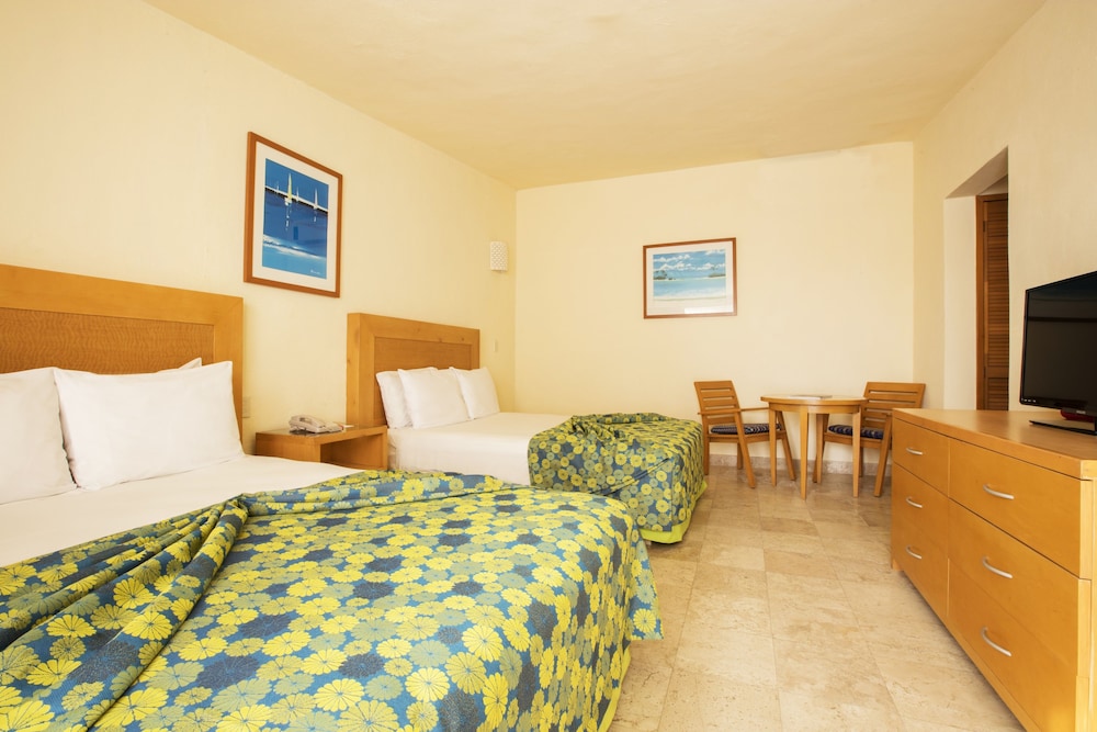 Krystal Vallarta 24/69